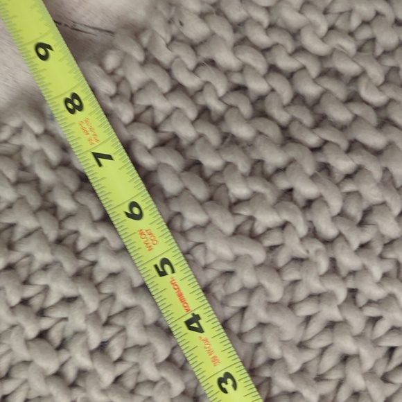 Express Hand Knit Scarf Chunky OS New! - Picture 5 of 5